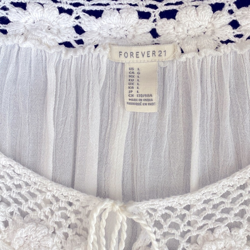 Forever 21 White 3/4 Sleeve Top Size L - Picture 4 of 5